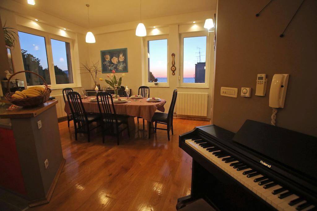 Sunset View Apartment Zara Esterno foto