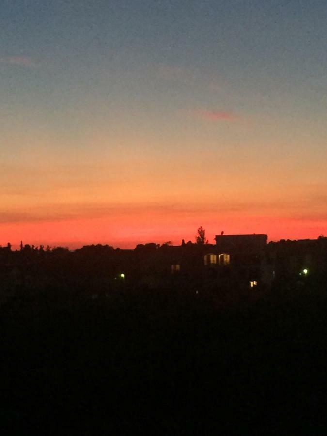 Sunset View Apartment Zara Esterno foto