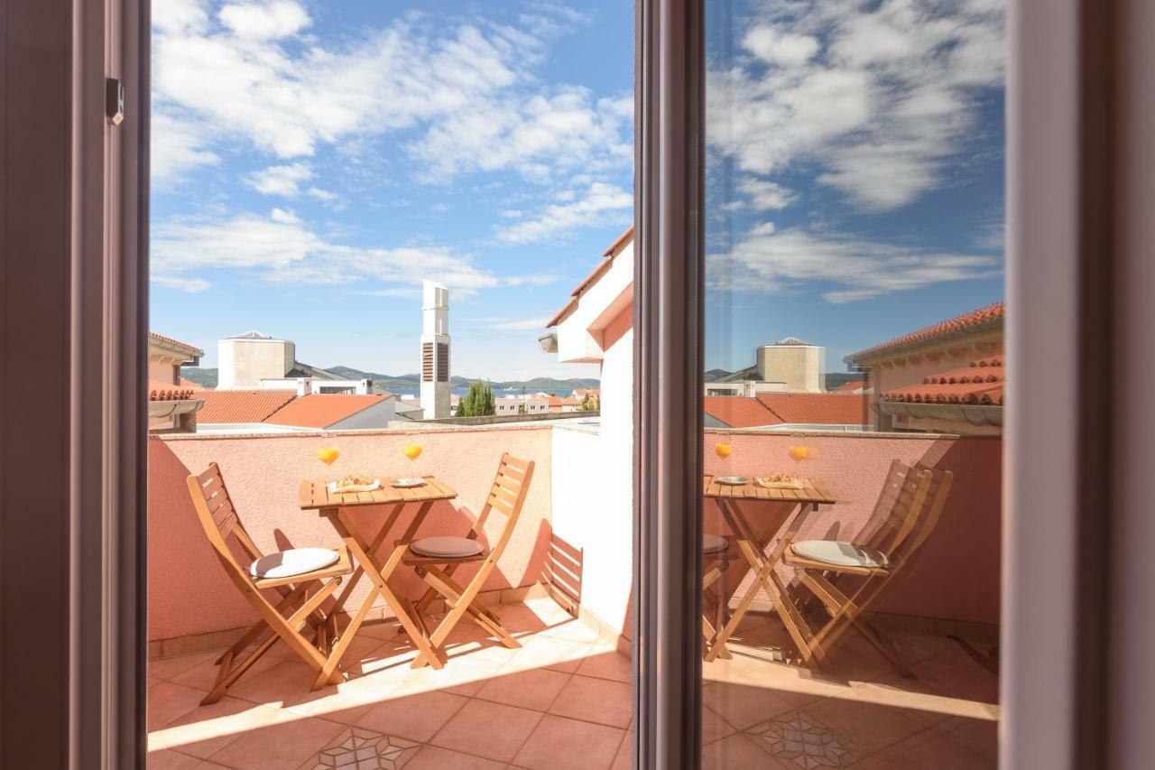 Sunset View Apartment Zara Esterno foto