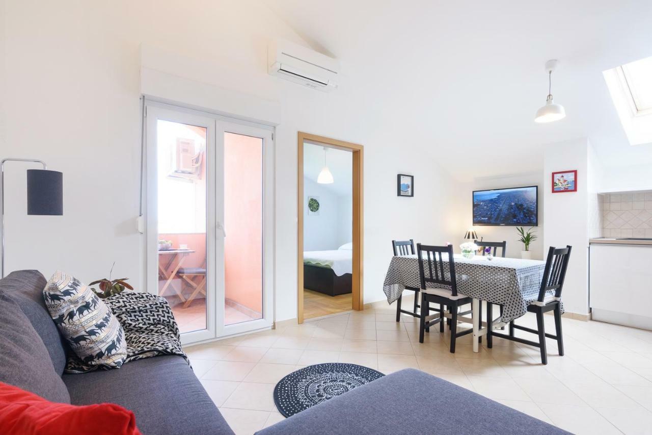 Sunset View Apartment Zara Esterno foto